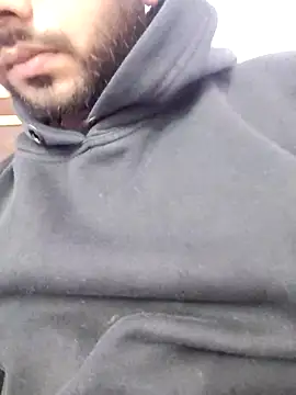 Snapshot of AlphaAura460 chatting on December 4, 2025, 2:04 pm AlphaAura460 online show from December 4, 2025, 2:04 pm