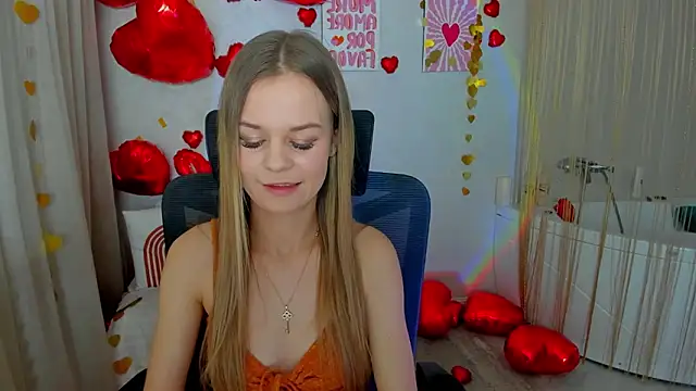 MidnighteAura online show from February 2, 2026, 7:45 pm