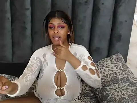 Snapshot of SexyHarleyBlack chatting on December 15, 2025, 8:29 am SexyHarleyBlack online show from December 15, 2025, 8:29 am