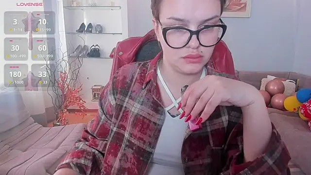 KamillaJei online show from March 27, 2026, 5:46 am