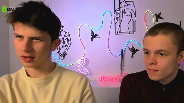 Snapshot of leo_valor chatting on December 19, 2025, 10:33 am leo valor online show from December 19, 2025, 10:33 am