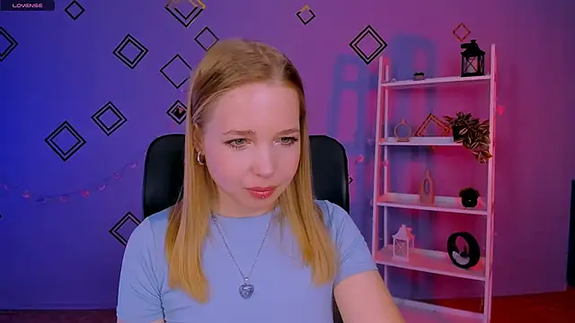 Snapshot of teya_starling chatting on April 26, 2026, 7:39 am teya starling online show from April 26, 2026, 7:39 am
