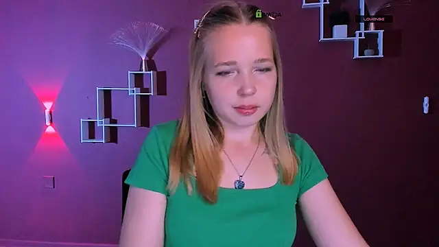 Snapshot of teya_starling chatting on May 11, 2026, 7:58 am teya starling online show from May 11, 2026, 7:58 am