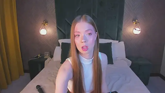 Snapshot of Tessa_Sunn chatting on February 12, 2026, 12:38 am Tessa Sunn online show from February 12, 2026, 12:38 am