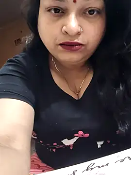 Snapshot of Sexey-Model21 chatting on February 20, 2026, 4:42 am Sexey-Model21 online show from February 20, 2026, 4:42 am