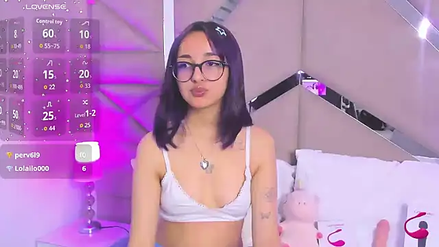 Snapshot of Dreammy_Kitty chatting on December 15, 2025, 12:53 pm Dreammy Kitty online show from December 15, 2025, 12:53 pm