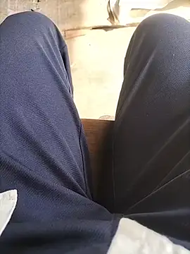 slimmicute online show from December 20, 2025, 7:37 am