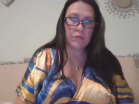 AllitaAlita online show from January 8, 2026, 4:42 pm