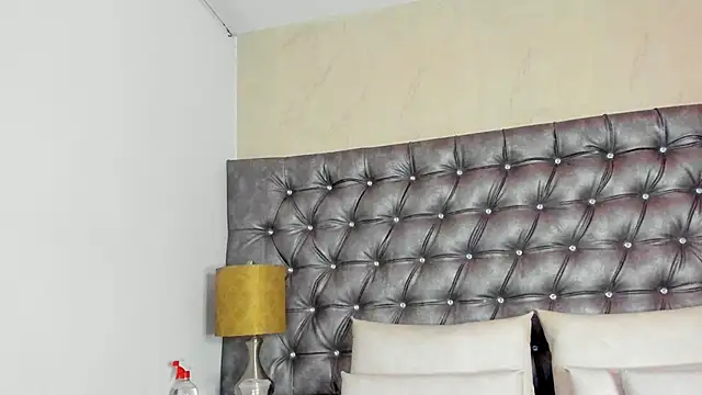 JulietaWales online show from February 14, 2026, 11:29 am