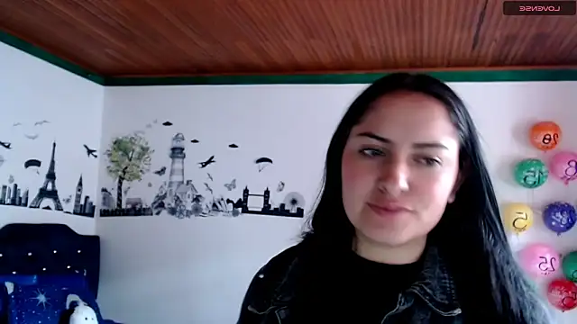 Snapshot of MisNicol chatting on December 18, 2025, 5:52 pm MisNicol online show from December 18, 2025, 5:52 pm