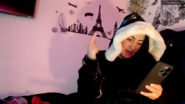 Snapshot of MisNicol chatting on January 17, 2026, 1:05 pm MisNicol online show from January 17, 2026, 1:05 pm