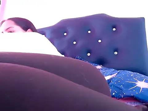 Snapshot of MisNicol chatting on April 8, 2026, 2:50 pm MisNicol online show from April 8, 2026, 2:50 pm