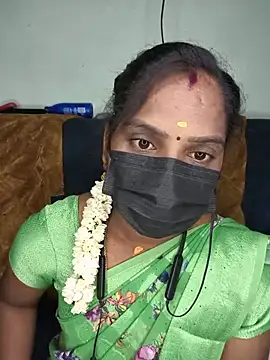 Snapshot of Tamil_Pallavi chatting on July 7, 2026, 4:44 pm Tamil Pallavi online show from July 7, 2026, 4:44 pm