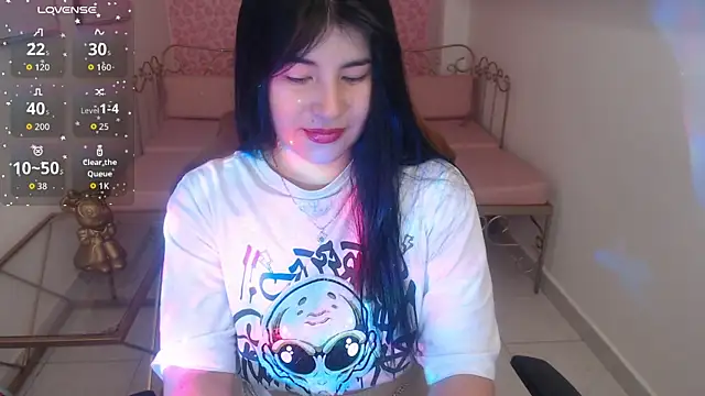 Snapshot of Nina_harpper_ chatting on December 3, 2025, 1:20 pm Nina harpper online show from December 3, 2025, 1:20 pm