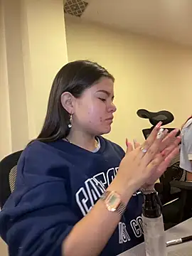 Camila Duarte2 online show from April 14, 2026, 1:28 pm