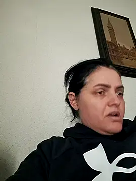 Snapshot of gini92 chatting on January 19, 2026, 12:09 pm gini92 online show from January 19, 2026, 12:09 pm