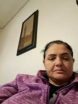 Snapshot of gini92 chatting on February 4, 2026, 7:36 am gini92 online show from February 4, 2026, 7:36 am