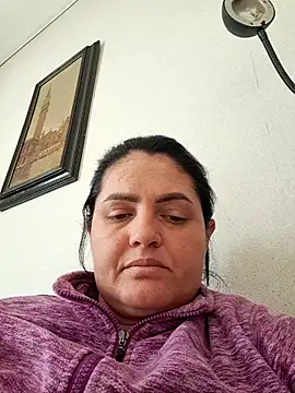 Snapshot of gini92 chatting on February 5, 2026, 9:03 am gini92 online show from February 5, 2026, 9:03 am