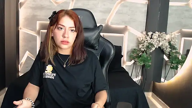 Snapshot of NaughtyNebula chatting on December 1, 2025, 10:26 pm NaughtyNebula online show from December 1, 2025, 10:26 pm