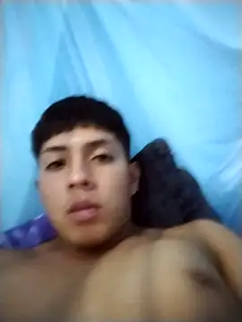 Snapshot of Manuelp0203 chatting on January 8, 2026, 11:40 pm Manuelp0203 online show from January 8, 2026, 11:40 pm