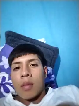 Snapshot of Manuelp0203 chatting on January 14, 2026, 3:12 am Manuelp0203 online show from January 14, 2026, 3:12 am