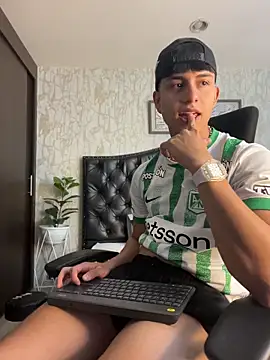Lander Cruz online show from May 28, 2026, 8:17 pm