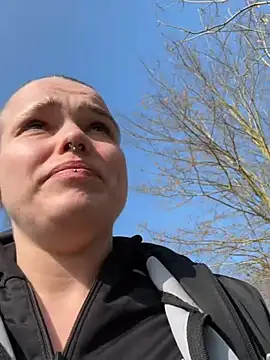 Snapshot of LoreenKinky chatting on March 10, 2026, 12:10 pm LoreenKinky online show from March 10, 2026, 12:10 pm