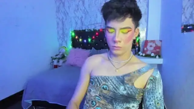 Snapshot of BlakeNoir_ chatting on December 17, 2025, 7:31 pm BlakeNoir online show from December 17, 2025, 7:31 pm