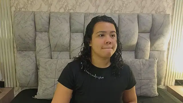 Snapshot of ValeryMorales chatting on May 22, 2026, 11:38 am ValeryMorales online show from May 22, 2026, 11:38 am