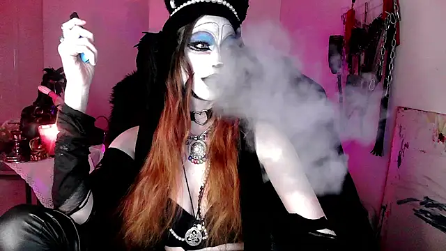 Snapshot of EmpressMorrigan chatting on February 8, 2026, 2:09 pm EmpressMorrigan online show from February 8, 2026, 2:09 pm