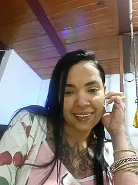 Snapshot of Sophialewuis chatting on December 5, 2025, 4:21 am Sophialewuis online show from December 5, 2025, 4:21 am