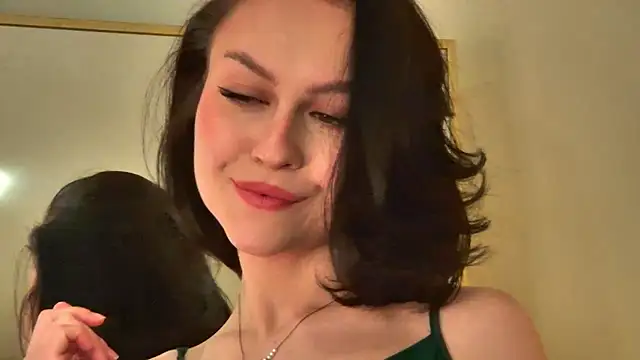 Snapshot of MonicaMercer chatting on February 12, 2026, 7:14 am MonicaMercer online show from February 12, 2026, 7:14 am