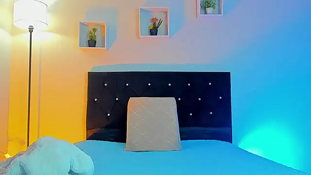 Snapshot of Victoria_Rose_ chatting on February 4, 2026, 3:34 am Victoria Rose online show from February 4, 2026, 3:34 am