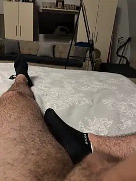 Snapshot of zukammm chatting on December 17, 2025, 2:12 pm zukammm online show from December 17, 2025, 2:12 pm