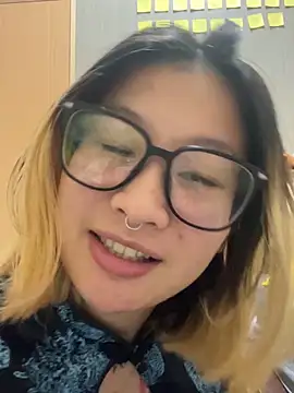 Snapshot of abella1116 chatting on February 6, 2026, 4:32 pm abella1116 online show from February 6, 2026, 4:32 pm