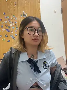 Snapshot of abella1116 chatting on March 8, 2026, 4:11 pm abella1116 online show from March 8, 2026, 4:11 pm