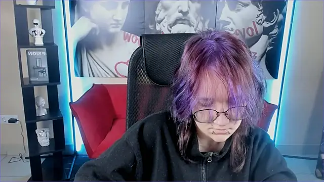 Snapshot of Sylvia_Reed chatting on December 18, 2025, 7:03 am Sylvia Reed online show from December 18, 2025, 7:03 am