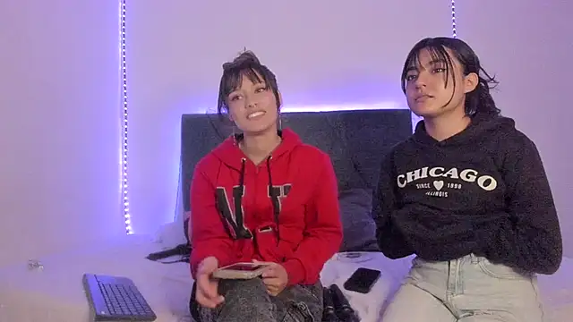 Lottie Tianna online show from January 6, 2026, 10:12 pm