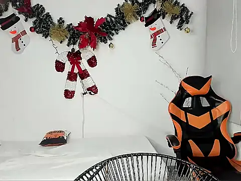 Snapshot of alex_balck chatting on December 5, 2025, 10:35 am alex balck online show from December 5, 2025, 10:35 am