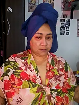 vicky-duarte online show from May 10, 2026, 9:20 pm