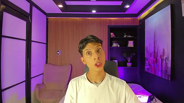 Snapshot of Jamess_Carterr_ chatting on February 3, 2026, 8:47 pm Jamess Carterr online show from February 3, 2026, 8:47 pm