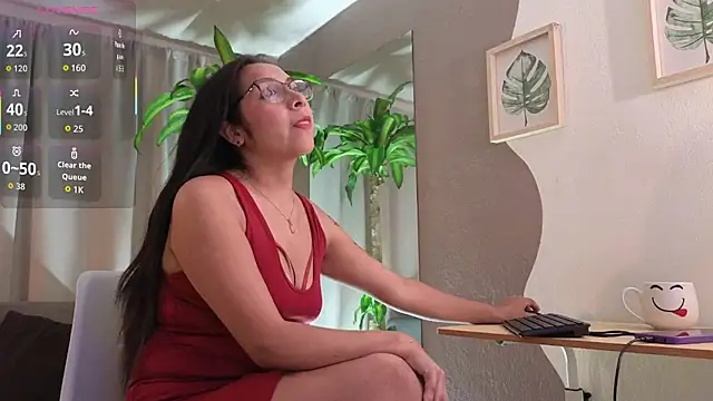 Snapshot of Saly_Moon1 chatting on December 4, 2025, 7:22 pm Saly Moon1 online show from December 4, 2025, 7:22 pm