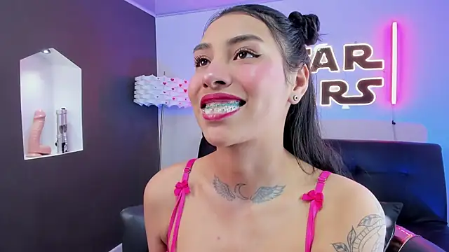 Snapshot of miss_monserrat chatting on December 15, 2025, 6:34 pm miss monserrat online show from December 15, 2025, 6:34 pm