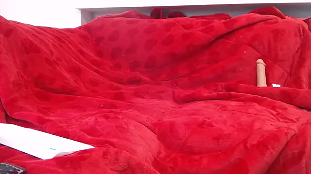 Snapshot of NoirIsabelle chatting on April 7, 2026, 9:43 am NoirIsabelle online show from April 7, 2026, 9:43 am