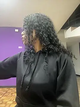 Snapshot of arianna_roxe chatting on February 19, 2026, 4:52 am arianna roxe online show from February 19, 2026, 4:52 am