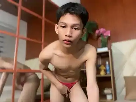 Snapshot of TheBoyAboveYou chatting on February 1, 2026, 7:29 am TheBoyAboveYou online show from February 1, 2026, 7:29 am