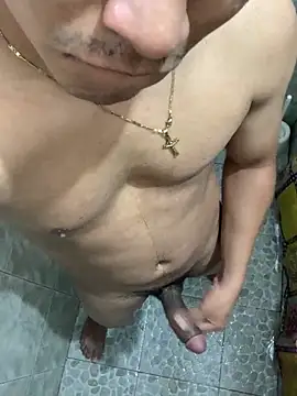 Snapshot of Deivi_10 chatting on February 5, 2026, 10:03 pm Deivi 10 online show from February 5, 2026, 10:03 pm