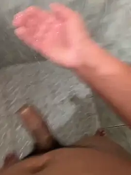 Snapshot of Deivi_10 chatting on February 19, 2026, 7:32 pm Deivi 10 online show from February 19, 2026, 7:32 pm