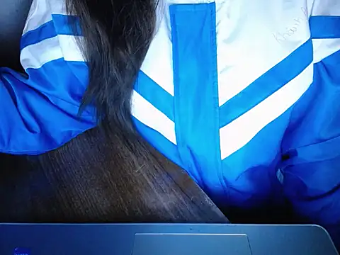 Snapshot of maian_love chatting on December 15, 2025, 7:07 pm maian love online show from December 15, 2025, 7:07 pm