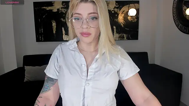 MadisonKane online show from February 22, 2026, 11:09 am
